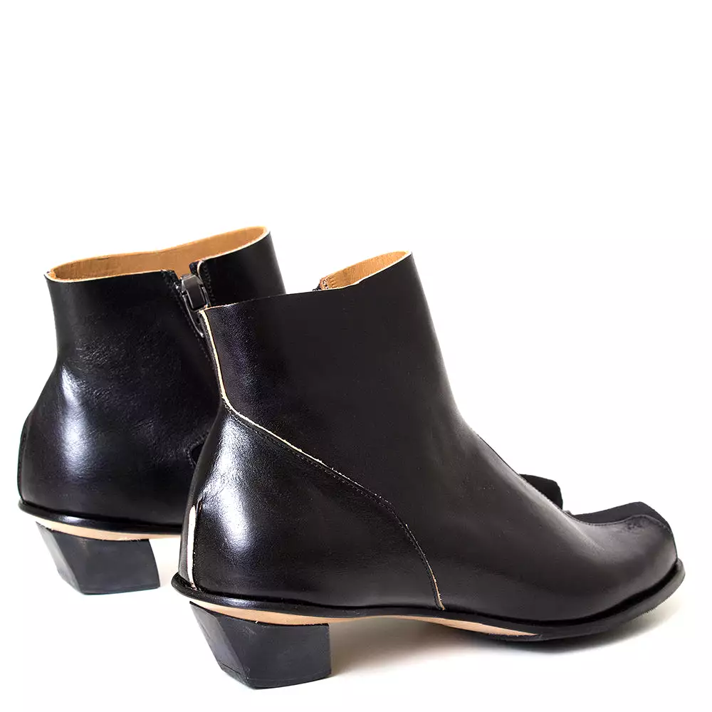 Architect Women's Leather Ankle Boot