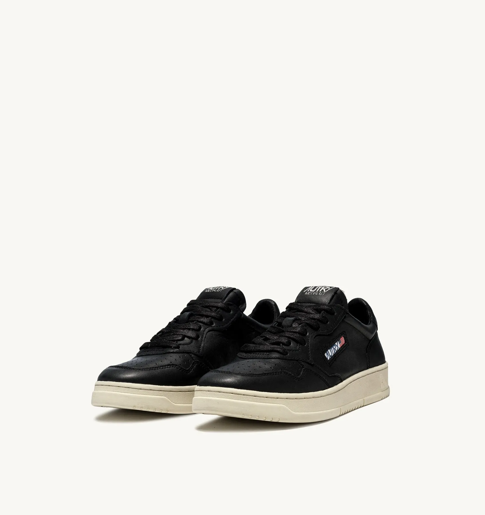 AUTRY SNEAKERS MAN  MEDALIST LOW SNEAKERS IN SUPER-SOFT BLACK NAPPA