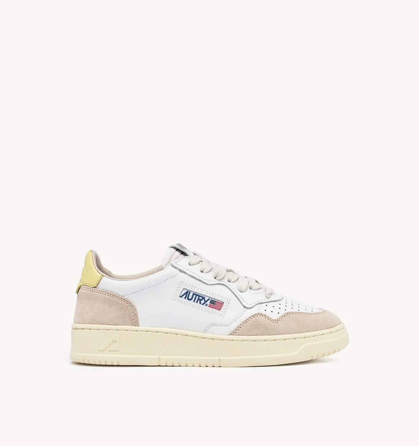 AUTRY SNEAKERS WOMAN  MEDALIST LOW SNEAKERS IN SUEDE AND LEATHER COLOR WHITE YELLOW