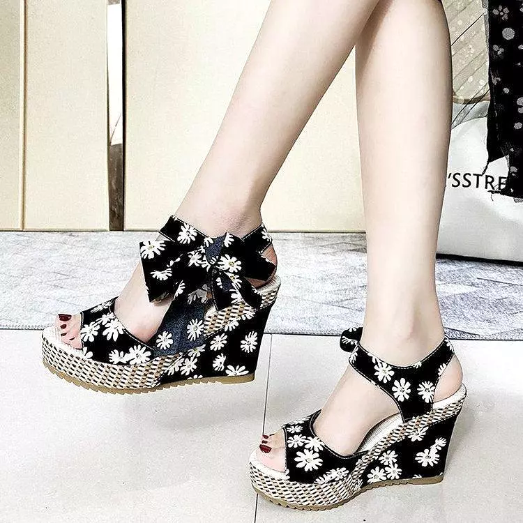 Floral Print Peep Toe Wedge Sandals