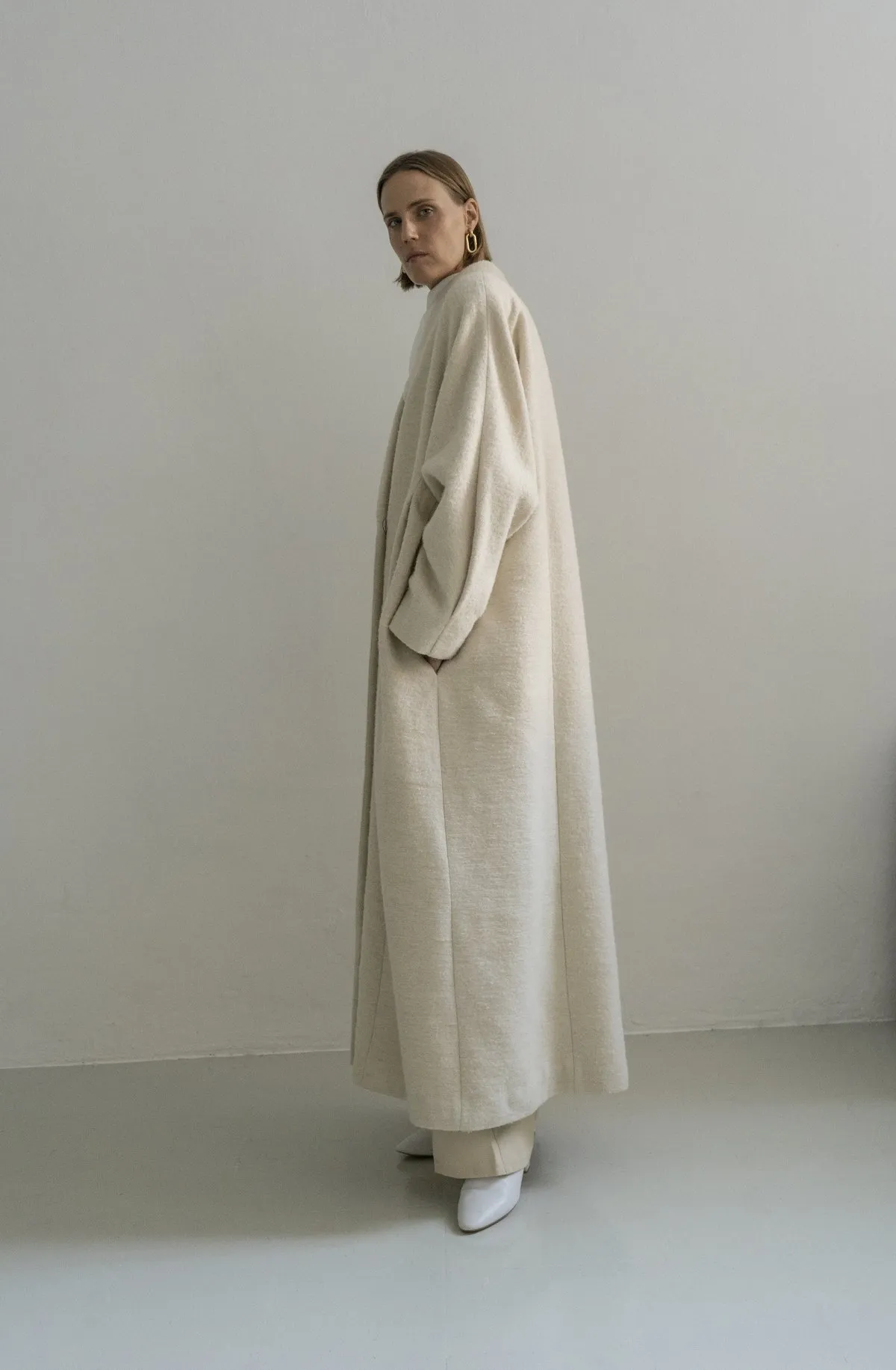 KOSIV HEMP WOOL OVERSIZE COAT - CREAM 