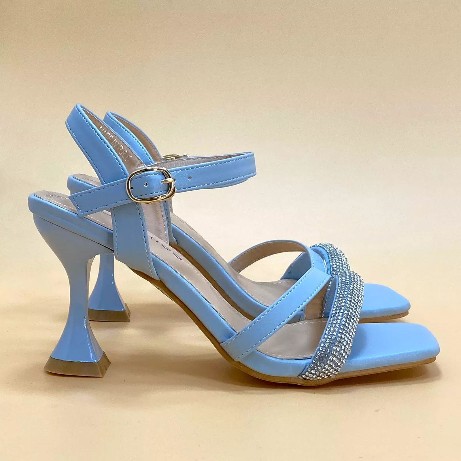 NEW ,  WOMEN SANDAL HEELS W313