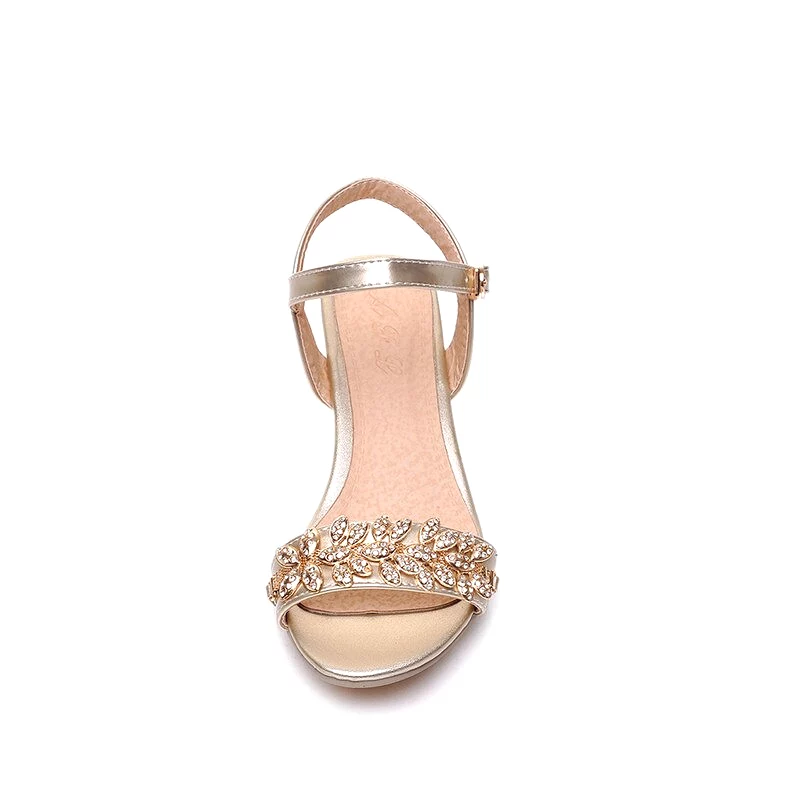 Summer Sandals Women Luxury Rhinestone Shoes Woman Elegant Casual Low Heels Chunky Heels Sandals Gold Sliver Party Wedding Shoes